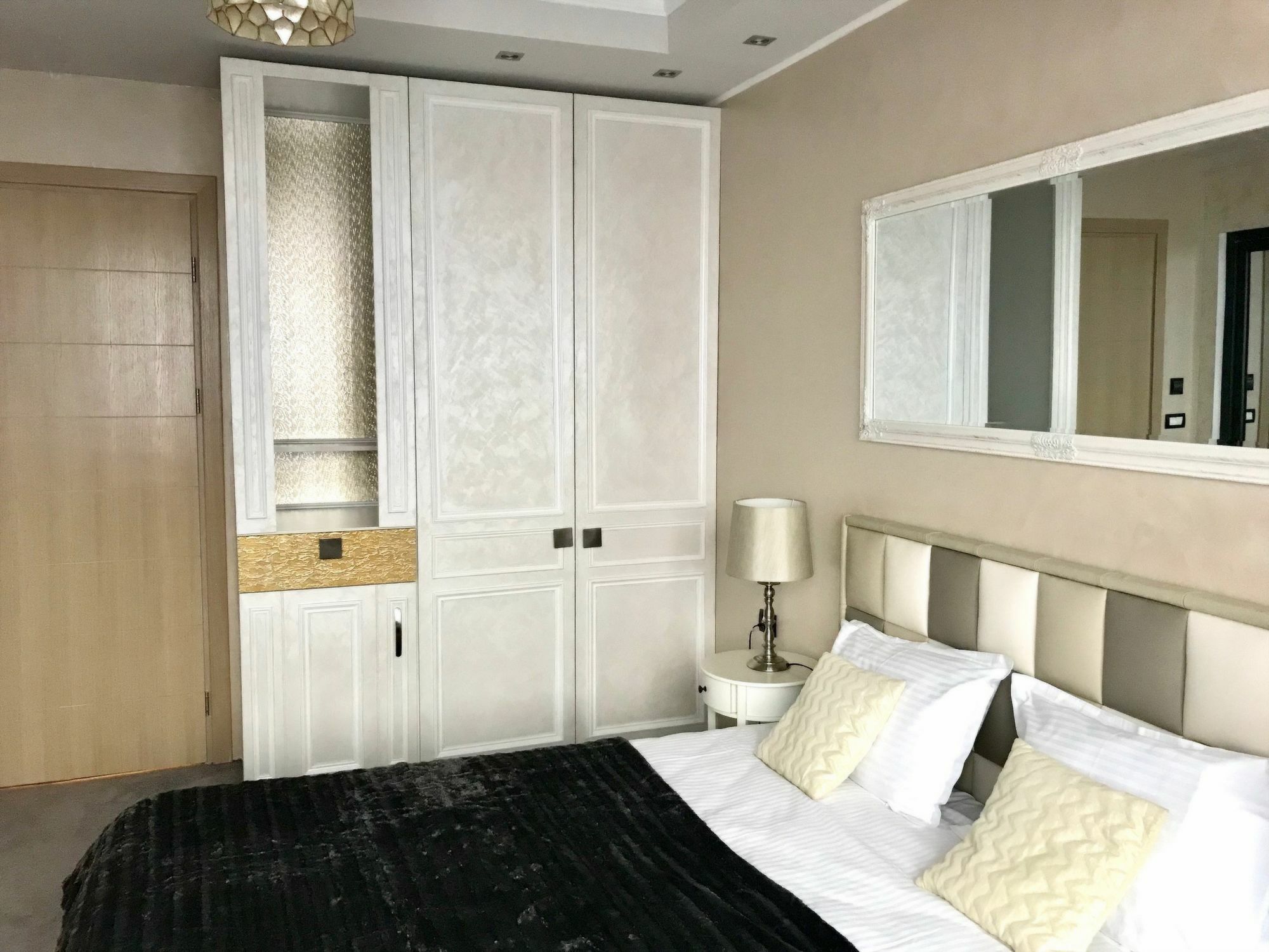 Brater Luxury Hotel 3*